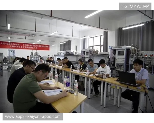 裁判技术培训纳入VR模拟判罚提高实战应变能力，裁判器实训